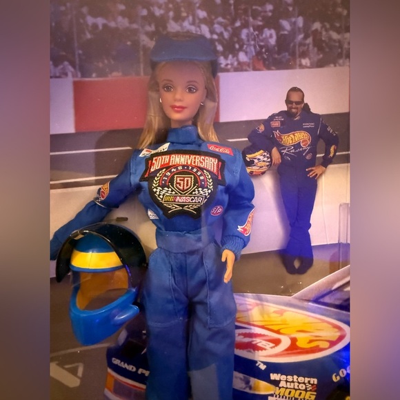 Mattel Nascar Barbie Collector Edition NIB - Picture 9 of 10
